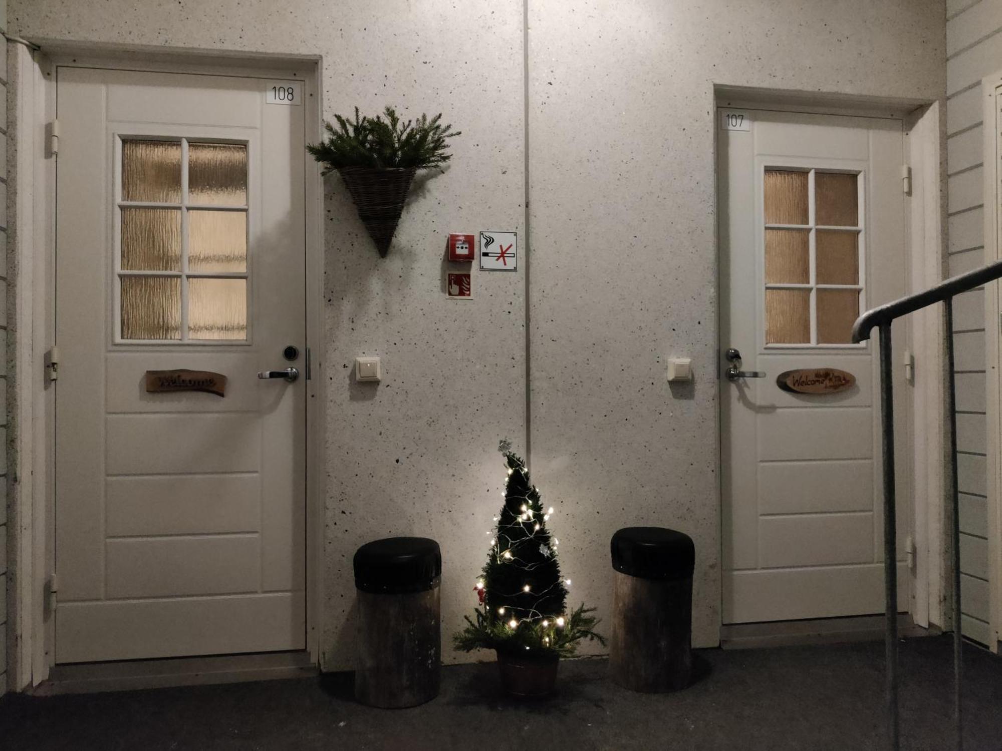 ÄkäslompoloRoehkoestar 108公寓 外观 照片